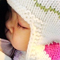 [2008.1.1] 在等待中睡著的寶貝～帽子下的小臉好可愛