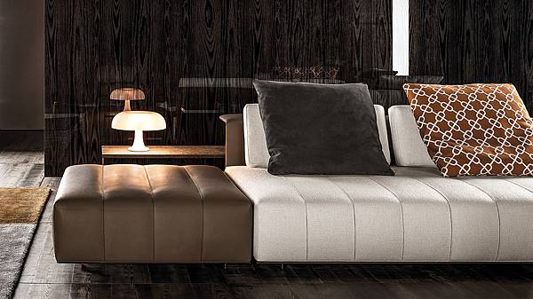 Minotti (Victoria Worldwide Inc.) Minotti (Victoria Worldwide Inc.)