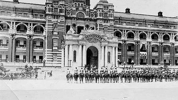 Zhongshan Hall3.jpg Zhongshan Hall3.jpg