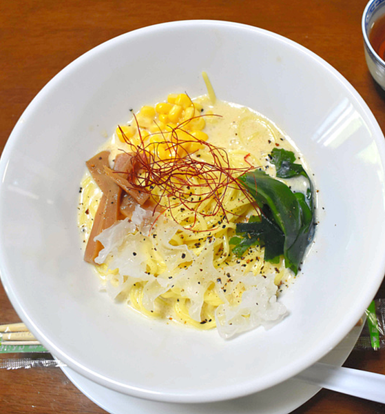 寶藏院的素食拉麵「寺蕎麥」，冬季為味噌豆乳口味，每碗售價600日圓。.png