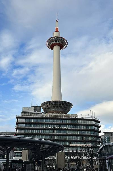 京都塔。.jpg