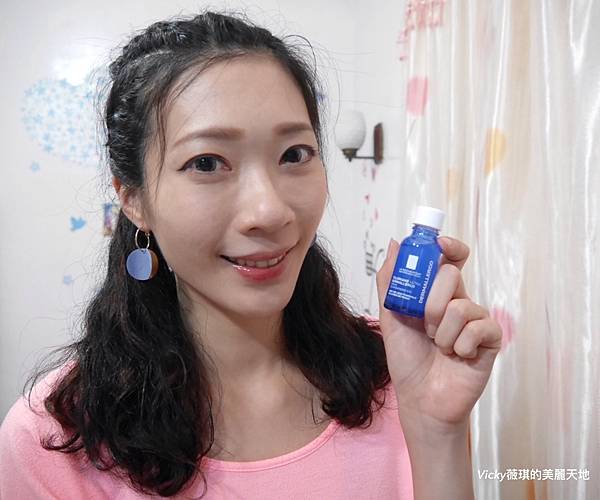 【精華液推薦分享】敏感肌的專屬●La Roche-Posay理膚寶水●安心小藍瓶-多容安舒緩保濕修護精華