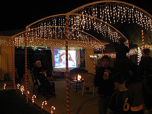 9 9
