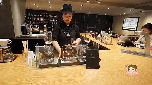 韓國星巴克STARBUCKS 스타벅스第1000店首爾清潭STAR店 (15).jpg 韓國星巴克STARBUCKS 스타벅스第1000店首爾清潭STAR店 (15).jpg