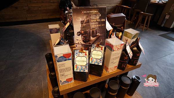 韓國星巴克STARBUCKS 스타벅스第1000店首爾清潭STAR店 (50).jpg 韓國星巴克STARBUCKS 스타벅스第1000店首爾清潭STAR店 (50).jpg