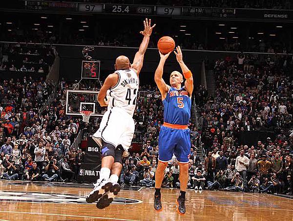 Jason-Kidd-hits-the-game-winner.-Nathaniel-S.-Butler-NBA-Getty-Images