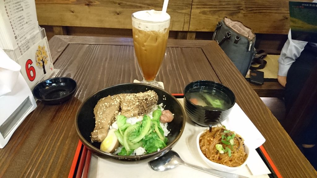 2015-10-15 12.38.39.jpg