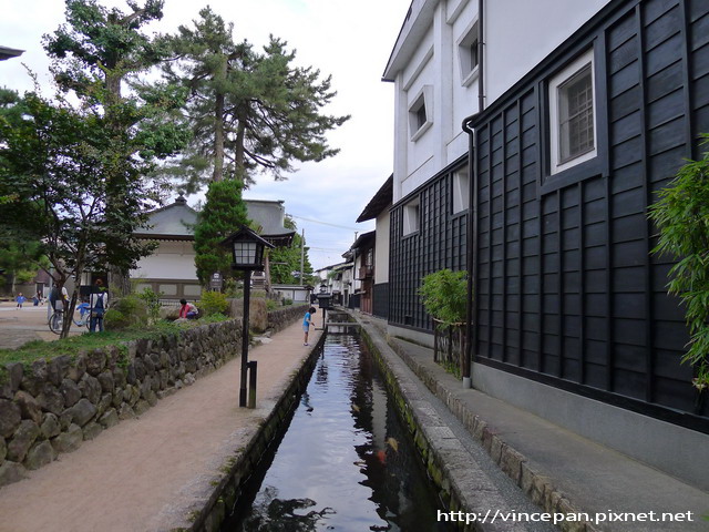 白壁土藏 円光寺