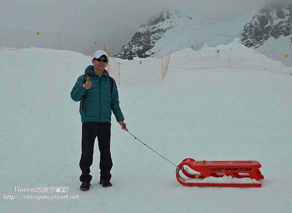 少女峰玩雪橇