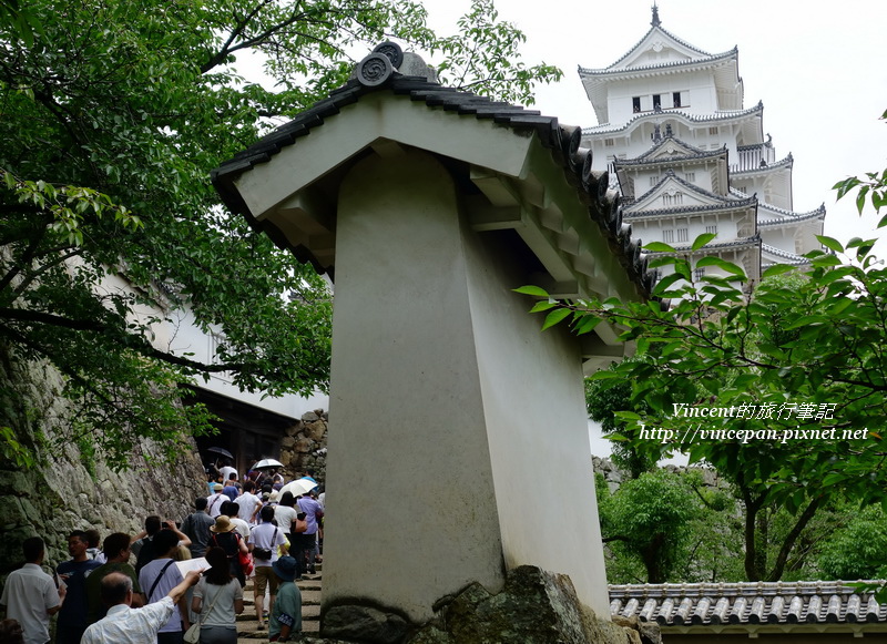 天守閣大排人龍