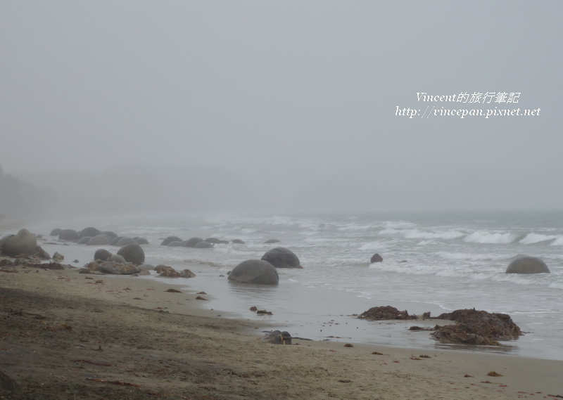 Moeraki Boulders