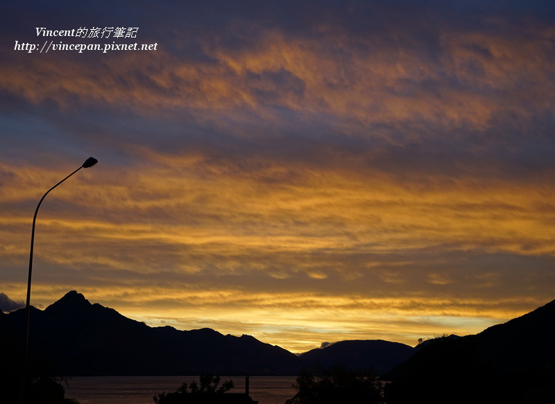 瓦卡蒂波湖火燒雲