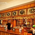 Carey's Bay Historic Hotel bar