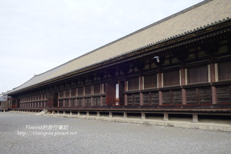 三十三間堂 左側