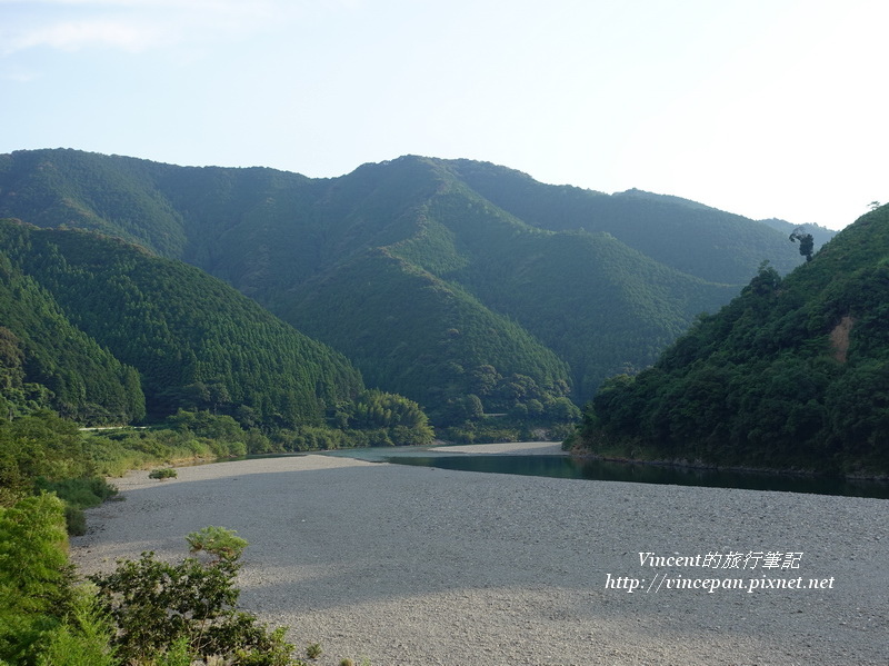 四万十川河岸