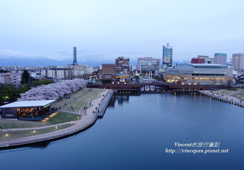 富岩運河環水公園一覽無遺