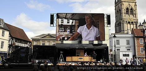 giant-LED-screen-cookery-theatre-470x230-0.jpg