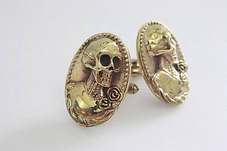 Skeleton-Cameo-Cufflink-04-800x533