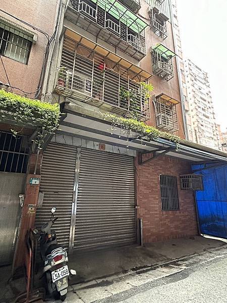 汐止房屋出售 汐止百福社區住店辦買賣 汐止公寓房屋出售買賣汐