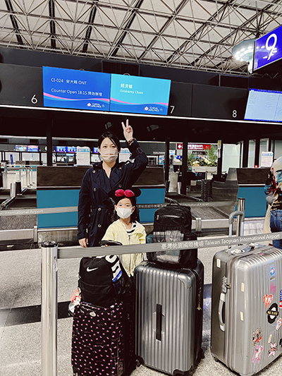 TPE-ONT | 媽咪與5歲女孩的長途航線飛行日記/Chi
