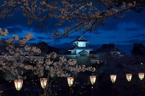 夜間點燈(金澤城).jpg