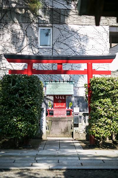 也有稻荷神社.jpg