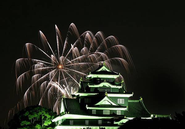 8岡山城　花火