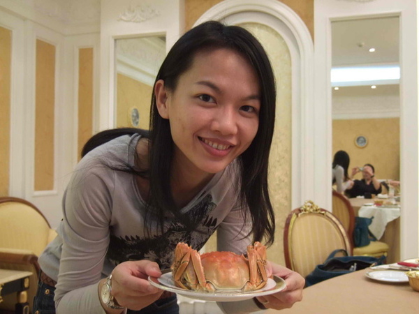 斥資一億台幣的台南擔仔麵餐廳,大閘蟹當然也昂貴但超好吃