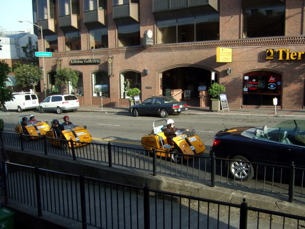 舊金山-漁人碼頭街景,有趣的導覽車