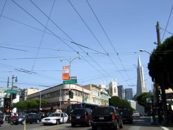 舊金山-交錯複雜的電線