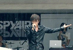 tumblr_m9pfgbeRYa1r7zljjo3_250.gif