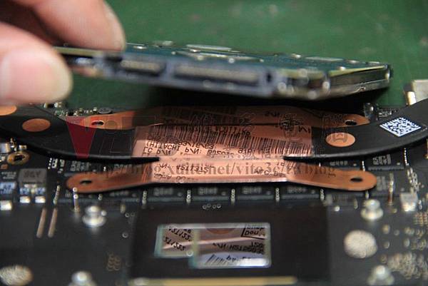 Macbook Pro 15-inch A1398 2015年 散熱器接觸面去污 氧化還原