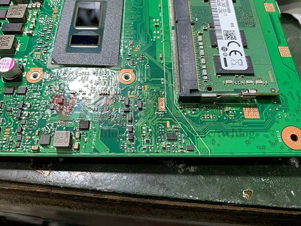 華碩 ASUS X560U 主機板不能開機的通病問題維修 華碩 ASUS X560U 主機板不能開機的通病問題維修