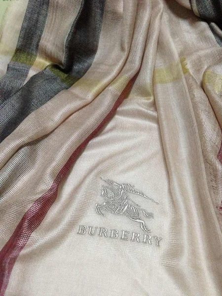 BURBERRY 紅格.jpg