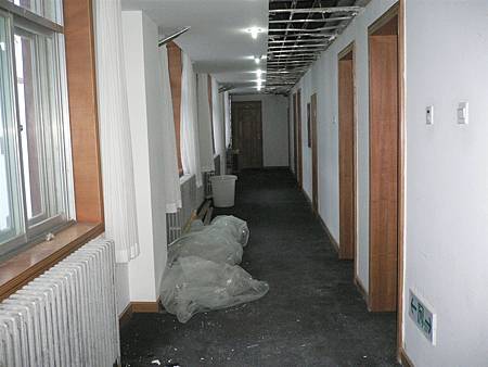 3F尚未蓋好就營業的尼瑪賓館, 2005:07:22 20:36:30
