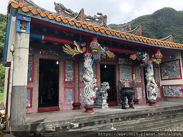 龜山島賞鯨登島半日遊心得，來登上龜山島吧！賞鯨、登繞島一起玩