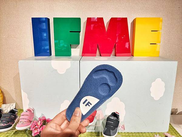 【生活紀錄】《IFME童鞋x嬰兒與母親》幫助寶寶正確跨出人生