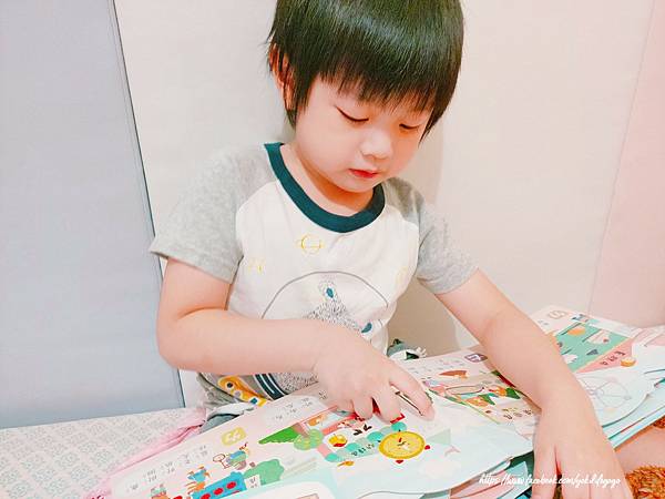 ㄅㄆㄇ屏风游戏书:注音符号逛逛乐 (2).jpg ㄅㄆㄇ屏风游戏书:注音符号逛逛乐 (2).jpg