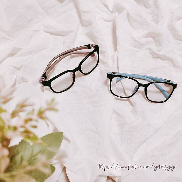 Eye Care 兒童護眼抗藍光變色眼鏡 (1).jpg 眼鏡