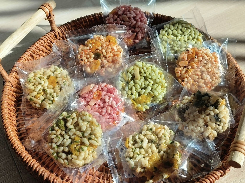 【2025年節禮盒推薦暮朝食粹】暮朝食粹評價人氣過年禮盒分享年節素食禮盒開箱宅配伴手禮健康米餅禮盒推薦2025團購年節禮盒開箱 (9).jpg