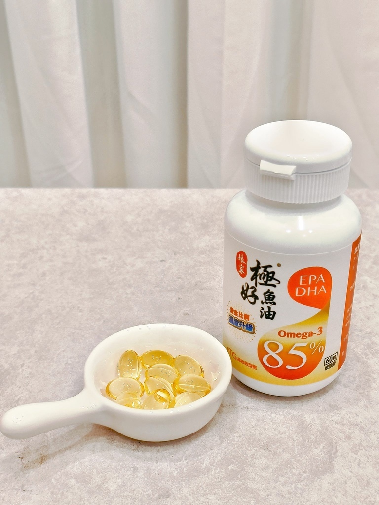 【过年养生礼盒分享】2025年节礼盒开箱~娘家极好85%鱼油年年有鱼礼盒组 娘家鱼油评价 (4).jpg