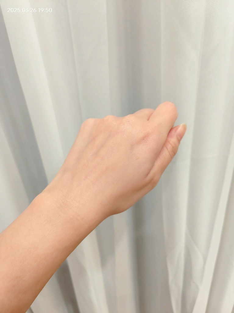 【MEDITHERAPY开箱】 韩国最新科技V脸紧致系列：V脸紧致按摩乳霜+V脸紧致提升面膜，打造极致V脸 (6).jpg