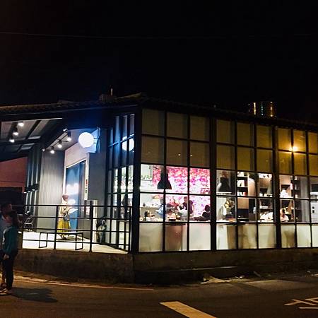 桃園平鎮 Jun B Cafe 花屋手作烘焙 裝b的網美店整片花牆 想當兔子的老虎 痞客邦 桃園平鎮 Jun B Cafe 花屋手作烘焙 裝b的網美店整片花牆 想當兔子的老虎 痞客邦