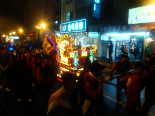 20110215拍攝於武轎踩街096.jpg