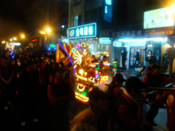 20110215拍攝於武轎踩街097.jpg