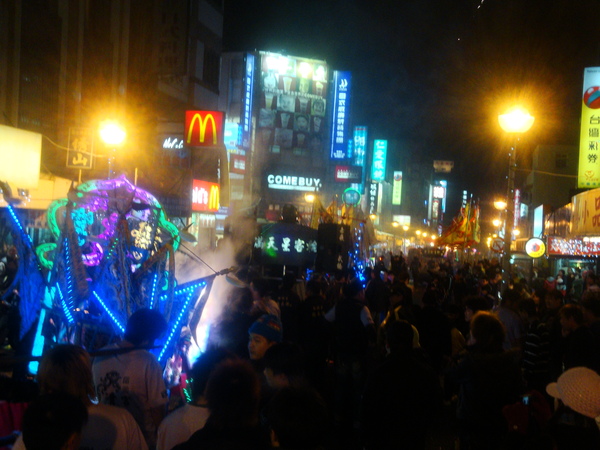20110215拍攝於武轎踩街189.jpg