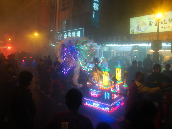 20110215拍攝於武轎踩街199.jpg