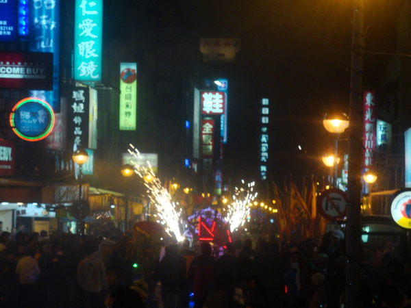 20110215拍攝於武轎踩街210.jpg