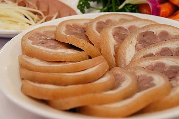 玉泉料理紅露酒民緯魴魚