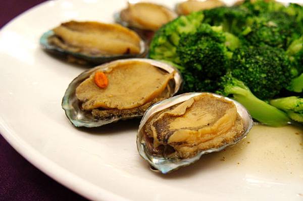 玉泉料理紅露酒民緯魴魚